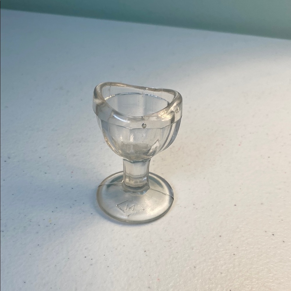 Vintage John Maris Co Glass Eye Wash Cup